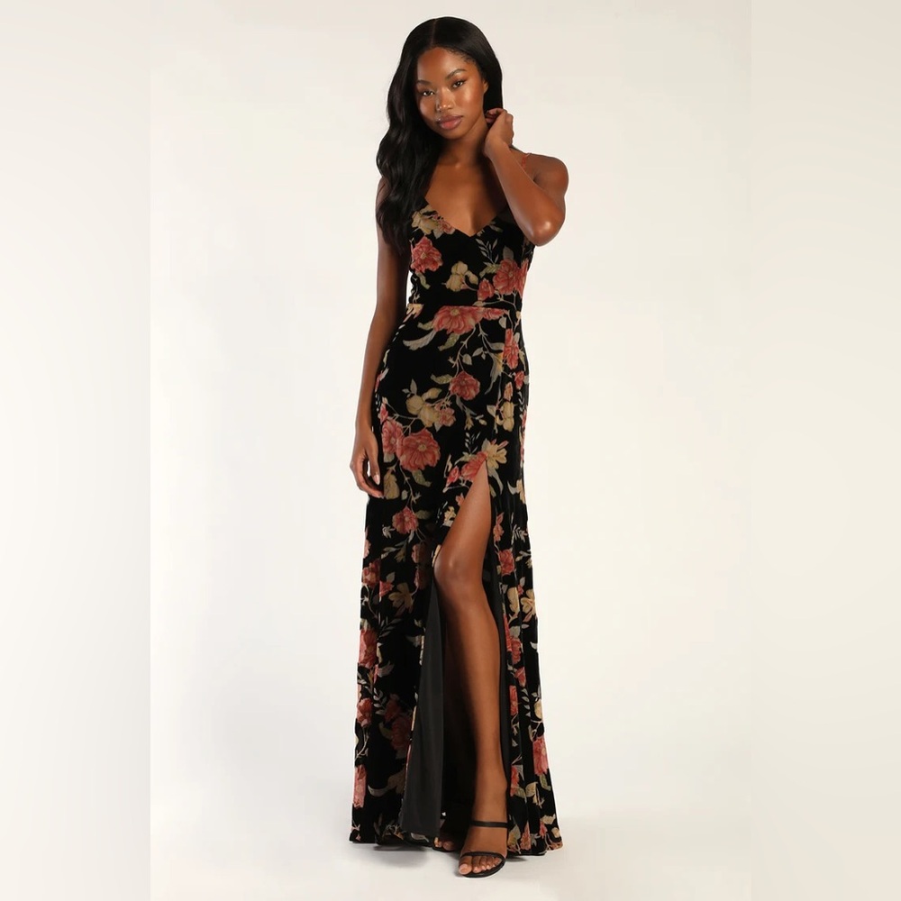 Lulus Alluring Blooms Black Floral Burnout Velvet Maxi Dress size Medium
